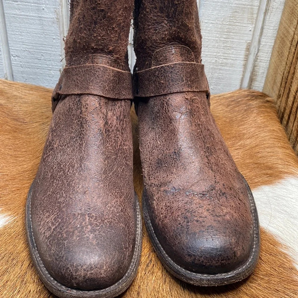 Frye Mens boots with zipper on back size 11.5 check them out very nice thanks 🙏 - Picture 2 of 11